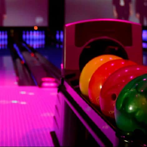 cosmic-bowling-portland-beaverton
